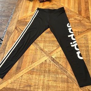 Adidas women’s size small S athletic training leggings soccer